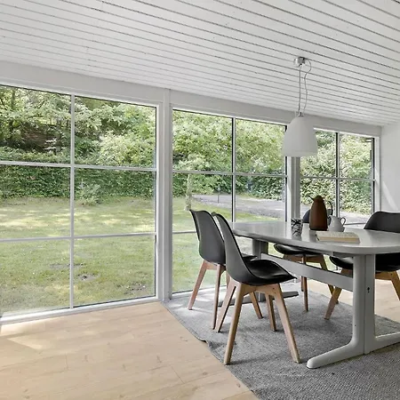 2 Bedroom Stunning In بيت للعطل